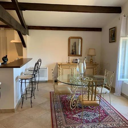 Chateau De La Clapiere Hébergement de vacances *