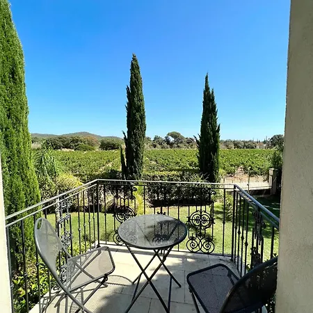 Hébergement de vacances Chateau De La Clapiere