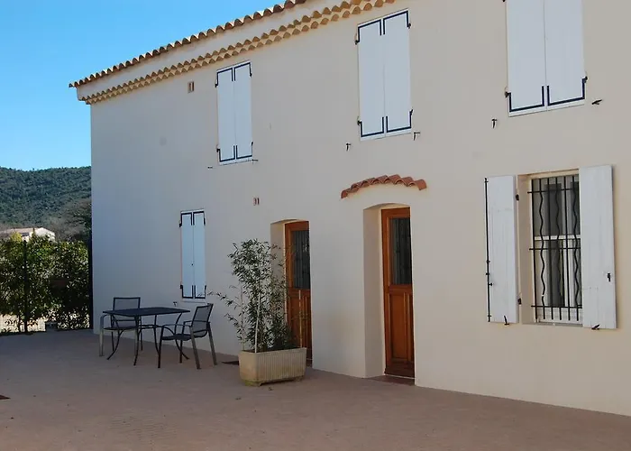 Дом отдыха Chateau De La Clapiere *