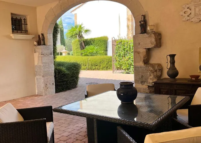 Chateau De La Clapiere Йер