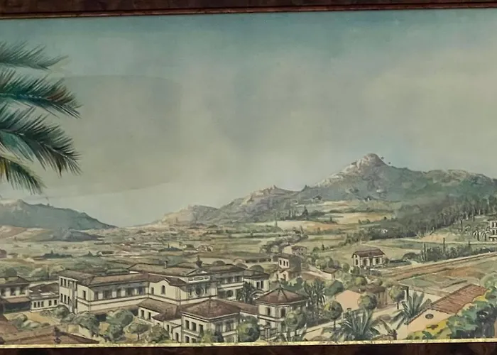 Chateau De La Clapiere Дом отдыха Йер