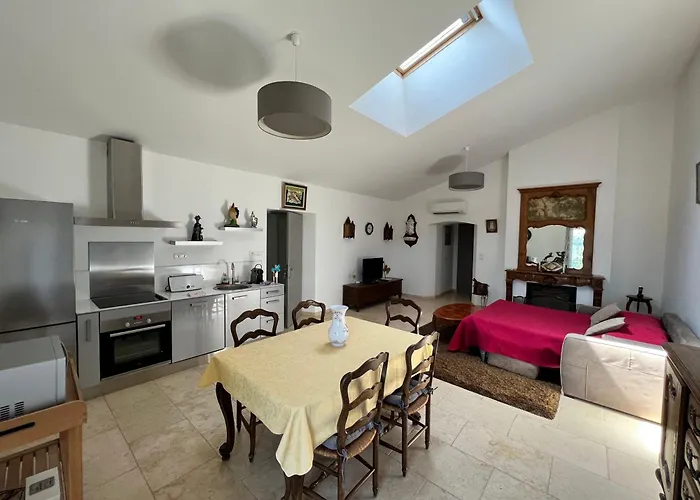 Дом отдыха Chateau De La Clapiere Йер