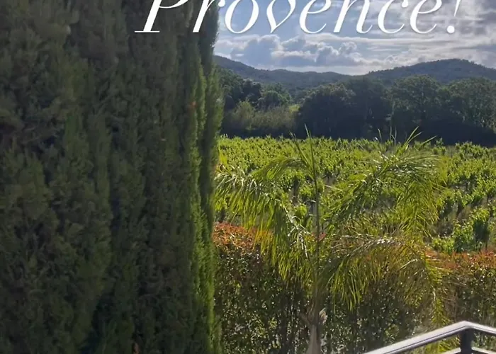 Chateau De La Clapiere Йер