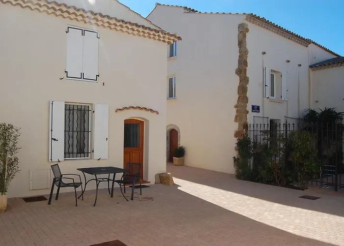 Chateau De La Clapiere Дом отдыха