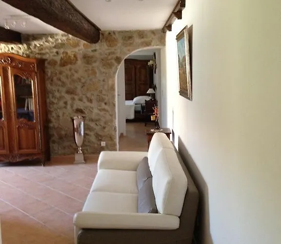 Chateau De La Clapiere * Йер