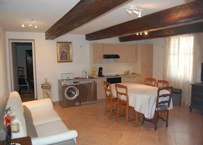 Chateau De La Clapiere Дом отдыха