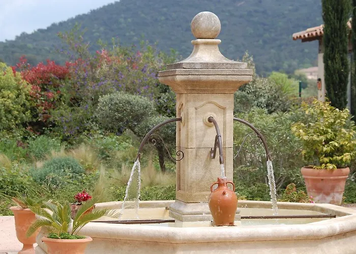 Chateau De La Clapiere Дом отдыха