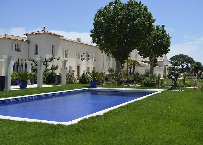 Chateau De La Clapiere Дом отдыха *