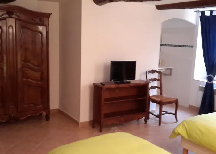 Chateau De La Clapiere Дом отдыха *