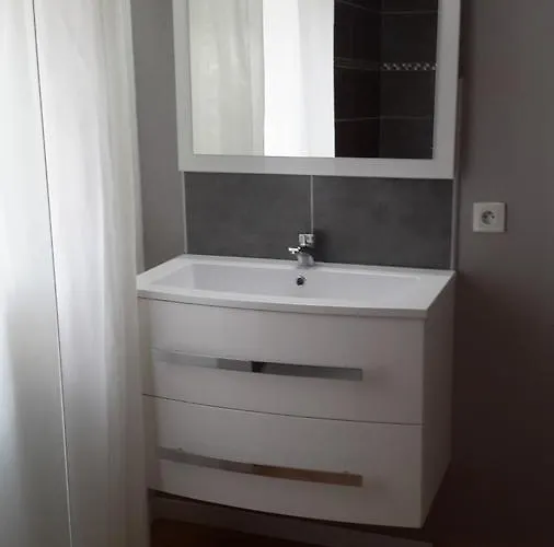 Chateau De La Clapiere * Йер