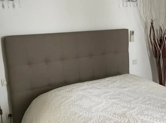 Дом отдыха Chateau De La Clapiere Йер